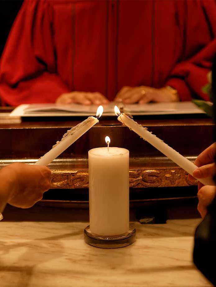 Lighting wedding ceremony at the UN chapel by NYC wedding photographer